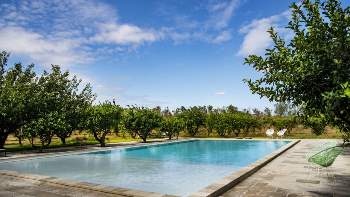 Masseria con piscina le Menze